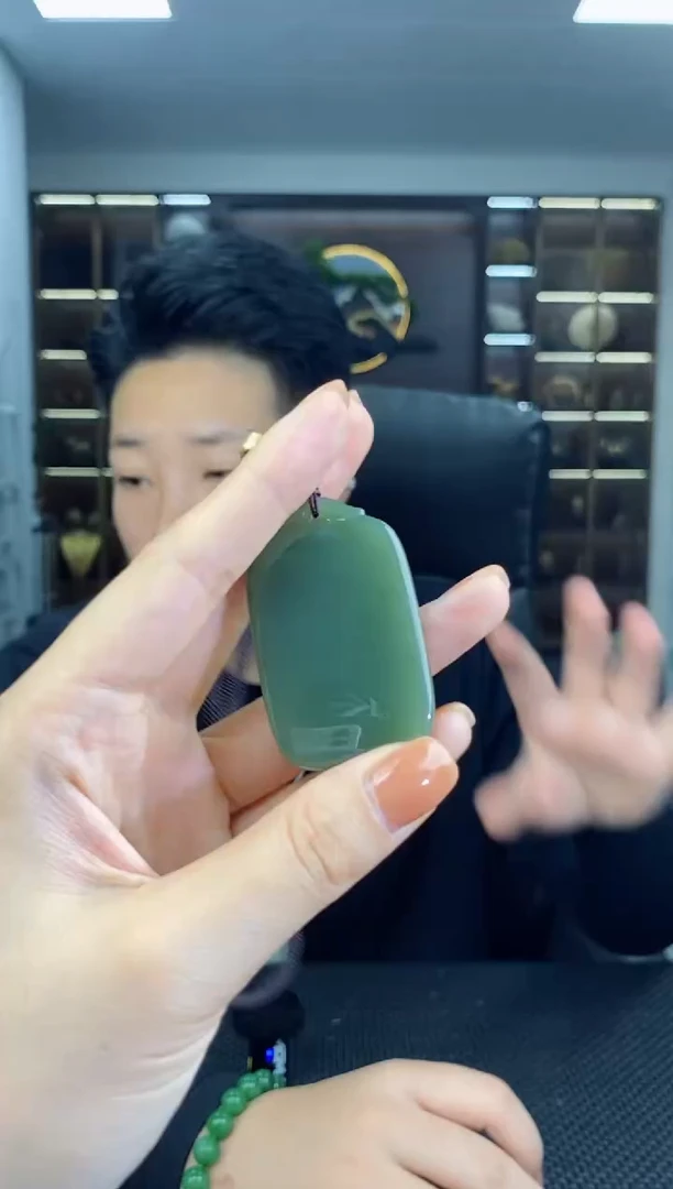 颈饰未镶嵌和田玉4