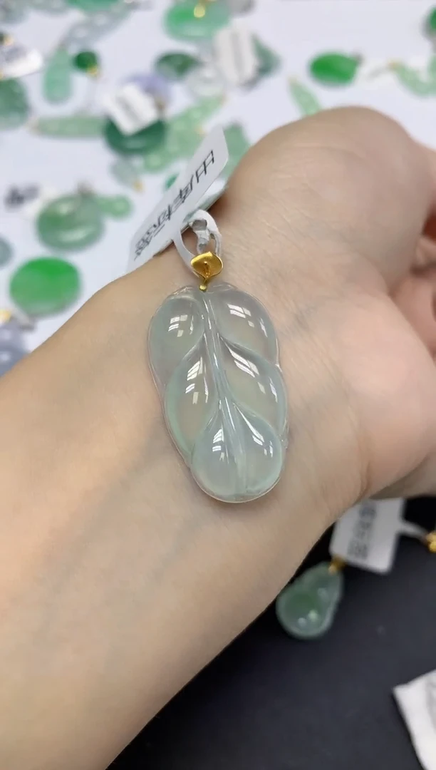 颈饰18K金镶嵌翡翠天然缅甸翡翠A货百元以上9元证书费自理