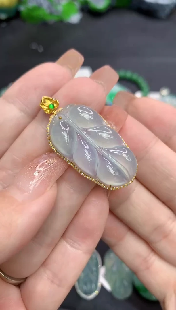 吊坠(不含链)18K金镶嵌翡翠11
