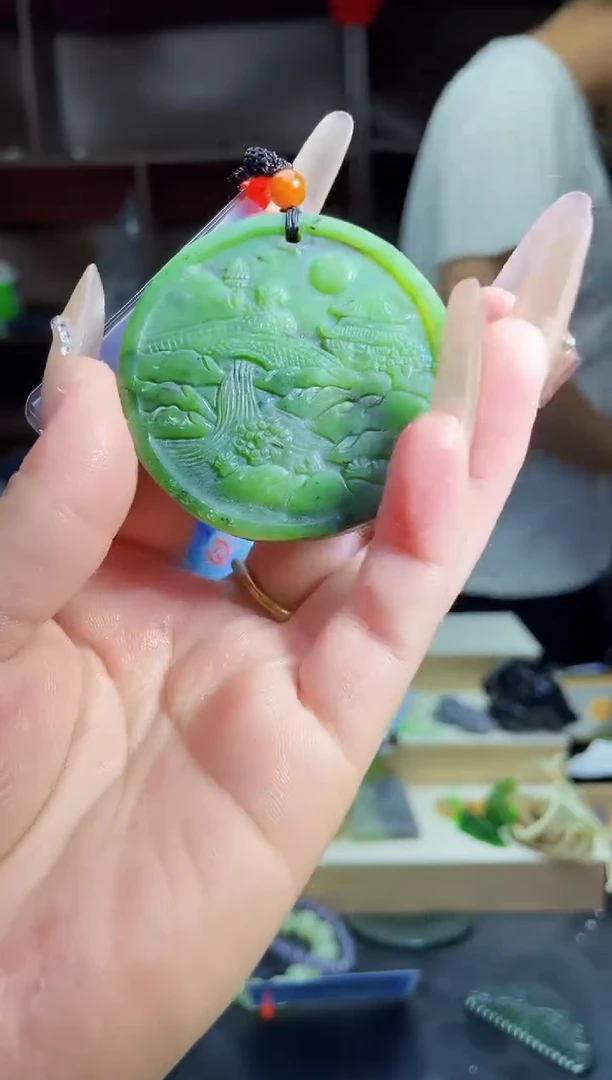 和田玉未镶嵌颈饰1