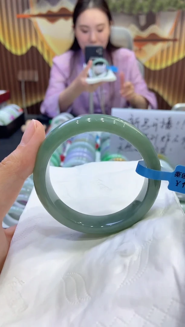 未镶嵌手镯翡翠00008252