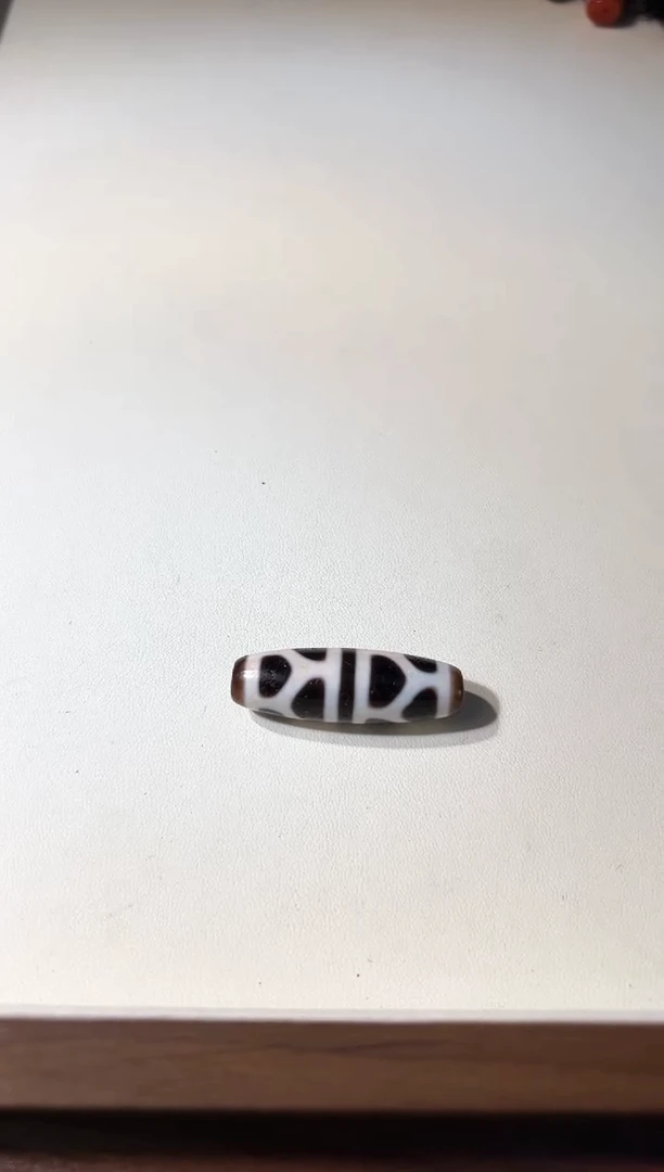 未镶嵌吊坠玛瑙/玉髓sz玛瑙天珠吊坠（拉萨直发）带编绳