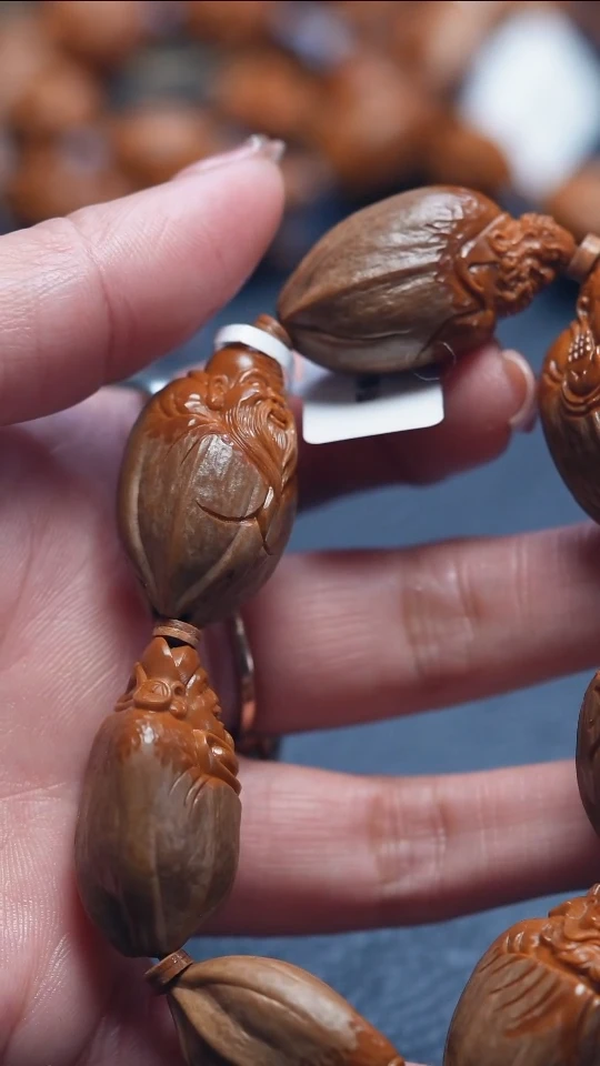 【闪购商品】橄榄核吊坠苏工橄榄核