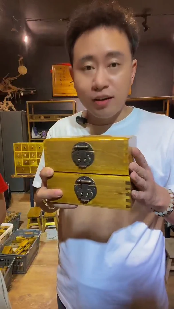 木金丝楠木制品大金砖盒子18*10*6一个