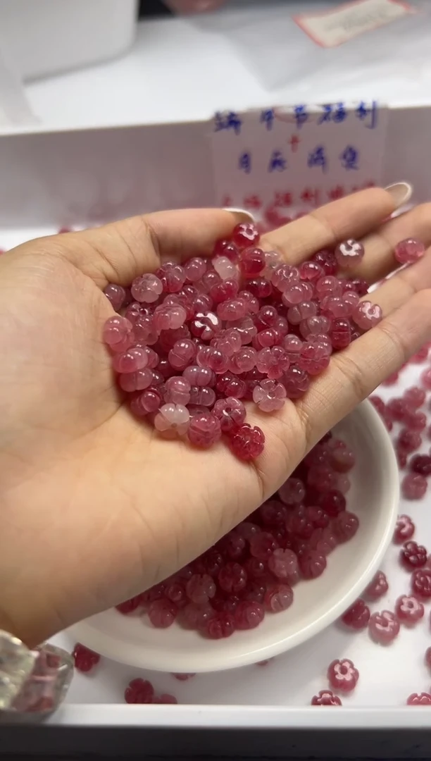 玛瑙/玉髓颈饰未镶嵌w2861桃花玉五瓣花8mm*20颗