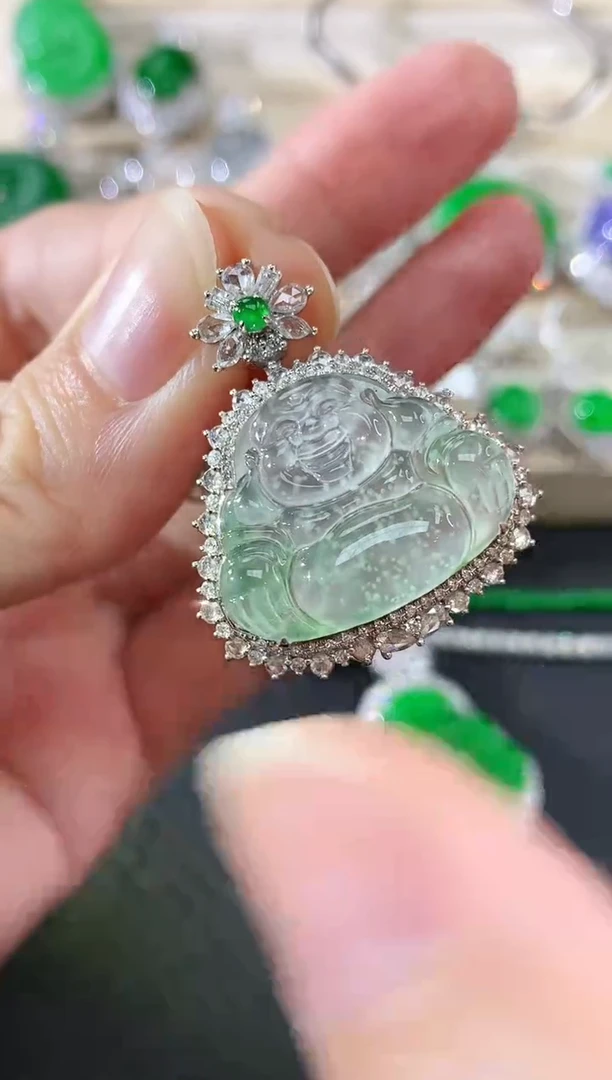 吊坠(不含链)18K金镶嵌翡翠135|28000