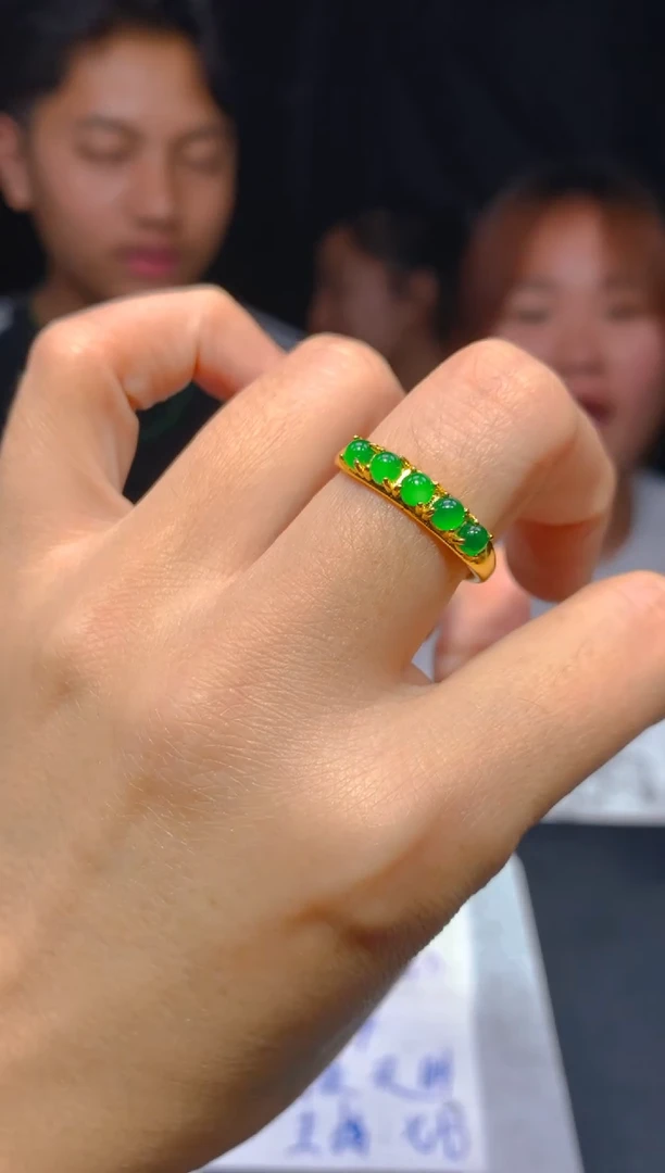 【闪购商品】定制翡翠未镶嵌129多样性发货（发其一）