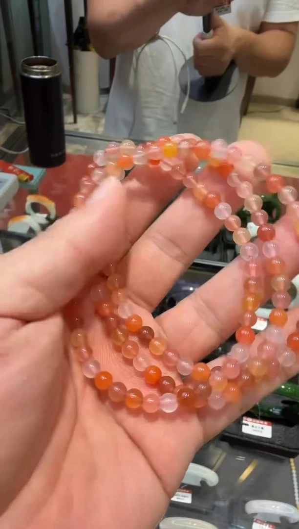 颈饰未镶嵌南红玛瑙多样性发一