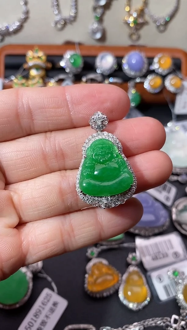 【闪购商品】翡翠吊坠(不含链)18K金镶嵌吊坠