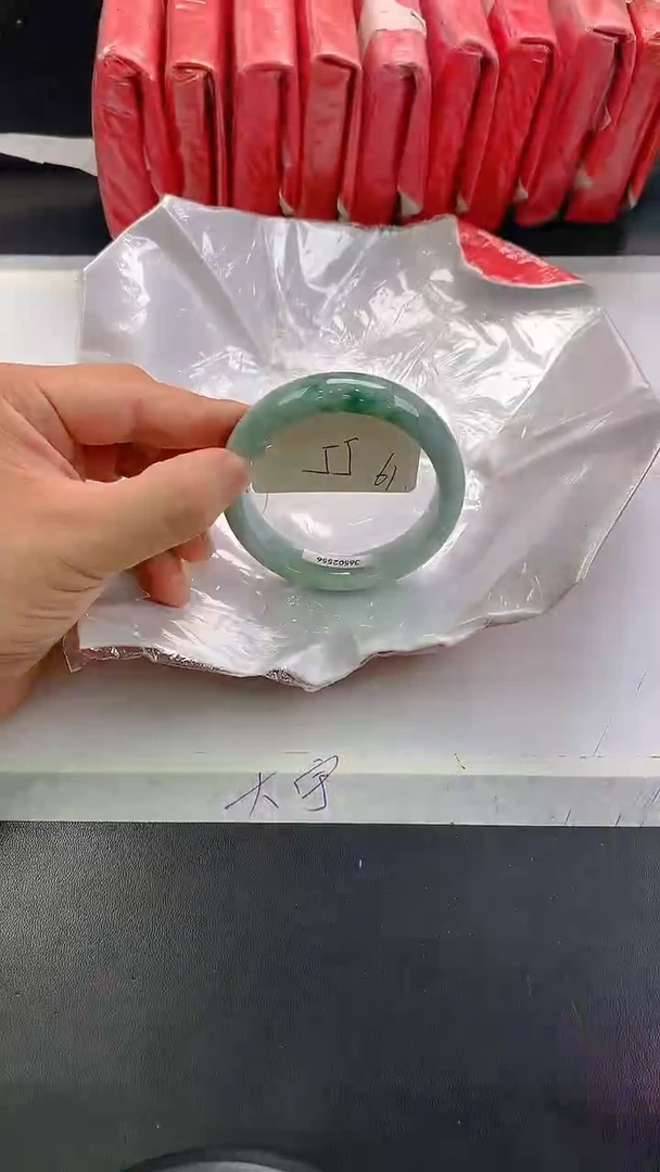 未镶嵌手镯翡翠61