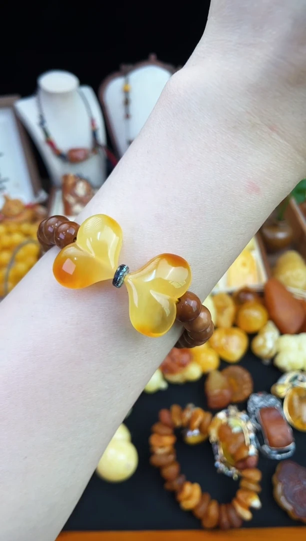 未镶嵌琥珀珠宝奇石柒月