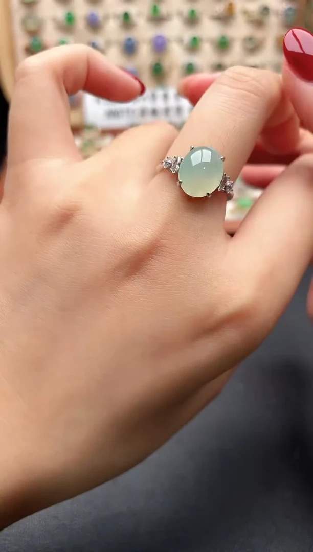 银S925镶嵌戒指翡翠一物一证一礼盒