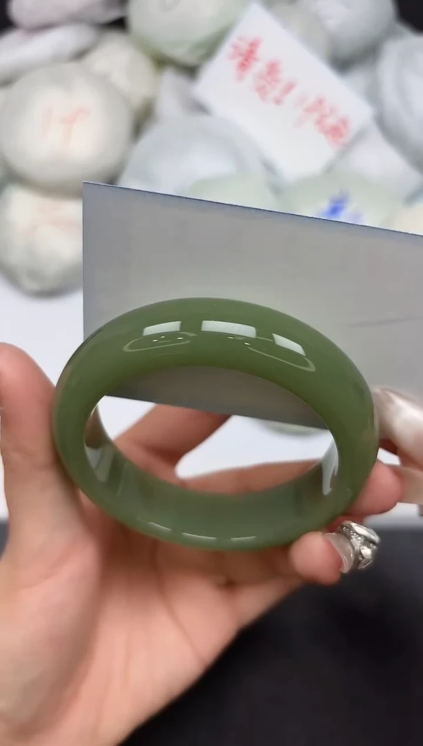 未镶嵌手镯石英质玉56-55-56