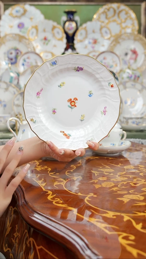 摆件米多家中古瓷器如图所示6