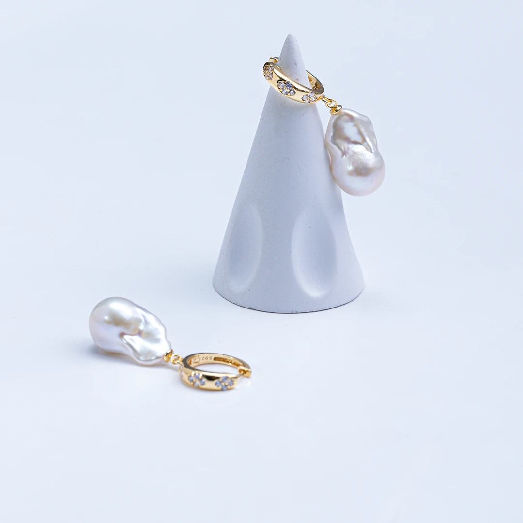 珈白丽【昕昕】淡水珍珠时尚巴洛克耳饰12-15mm多样性发货1件