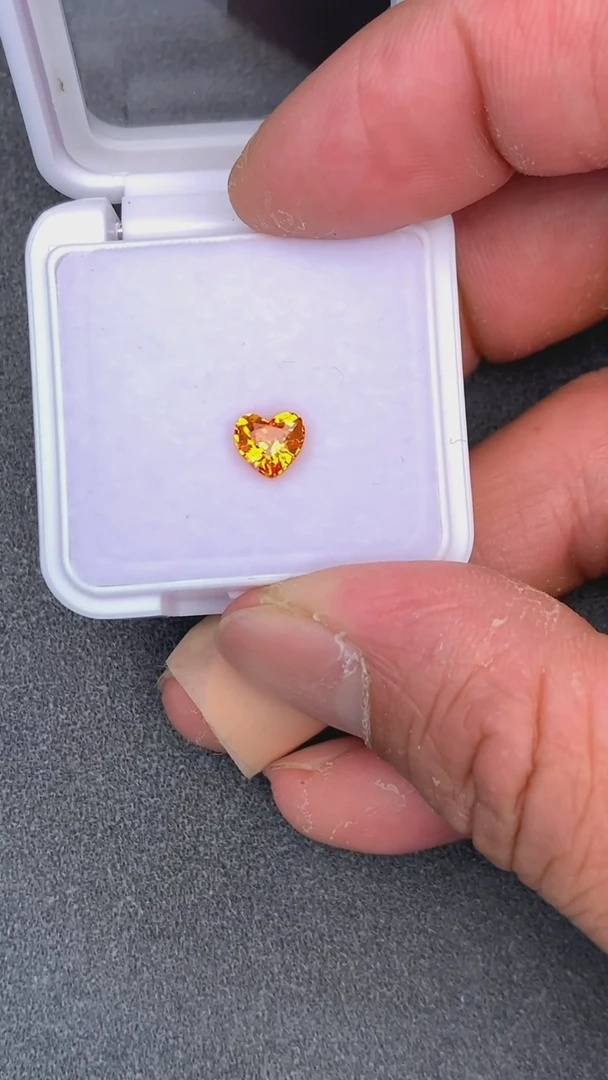 【闪购商品】石榴石（芬达石）裸石未镶嵌1.45克拉