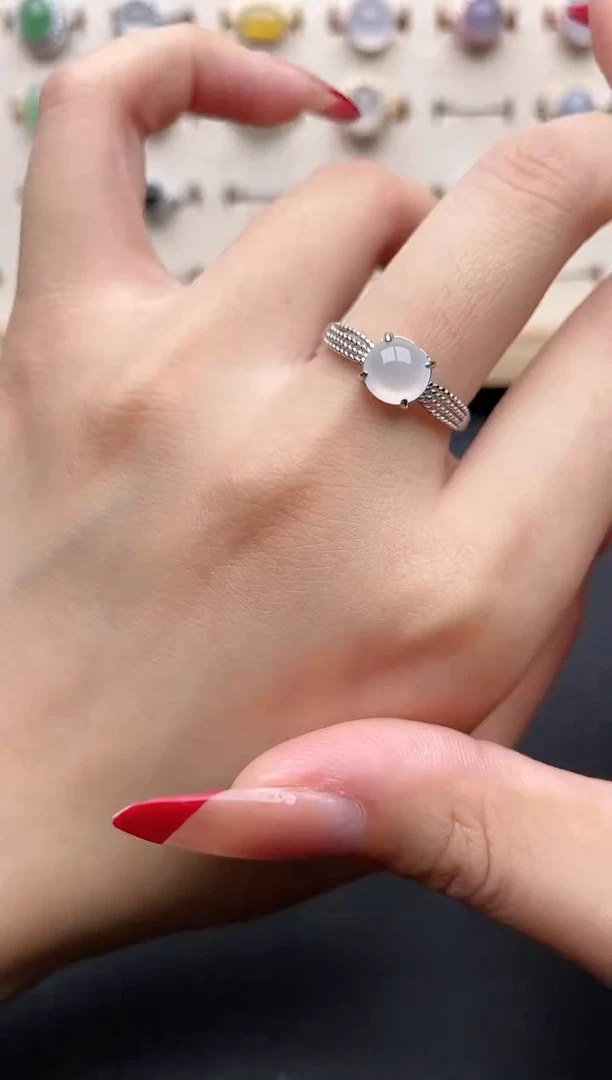 【闪购商品】翡翠戒指银S925镶嵌一物一证一礼盒