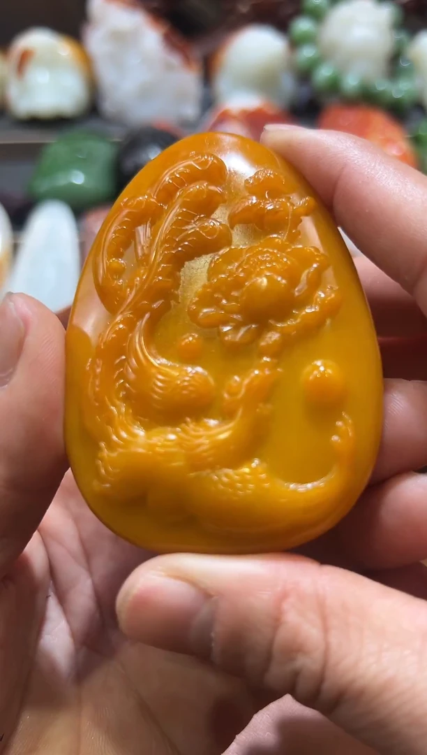 未镶嵌和田玉把件古*月和田玉