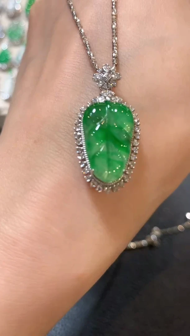 吊坠(不含链)18K金镶嵌翡翠n31