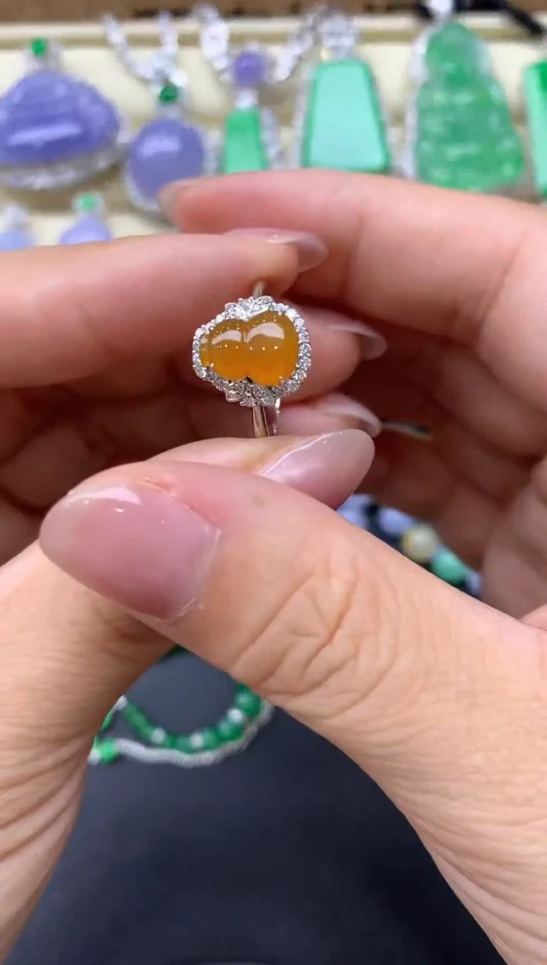 【闪购商品】翡翠戒指18K金镶嵌200-中国好珍宝