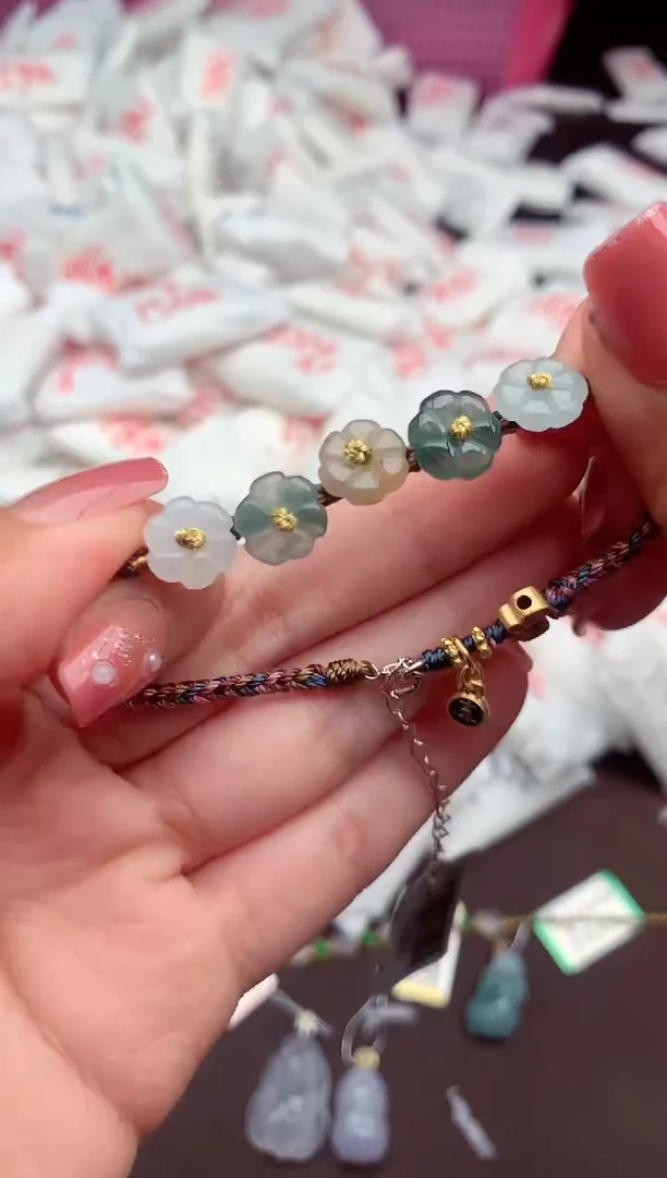 【闪购商品】翡翠手绳未镶嵌一