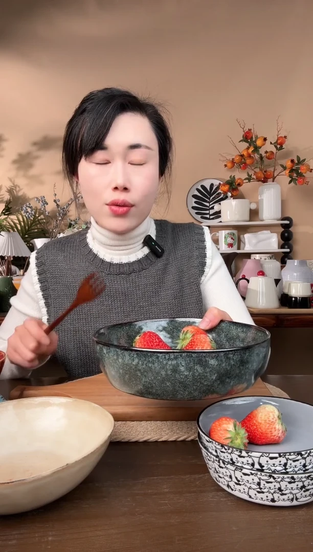 【闪购商品】瓷片7.8英寸异形窑变碗微瑕