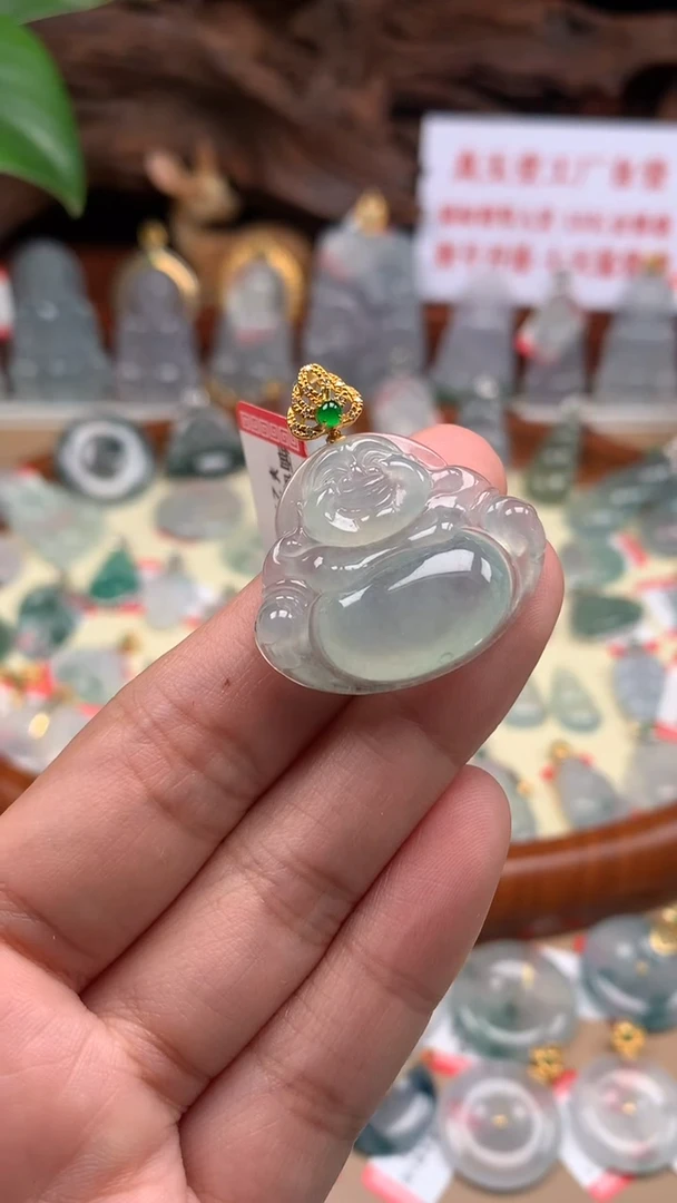 【闪购商品】翡翠吊坠(不含链)18K金镶嵌佛公