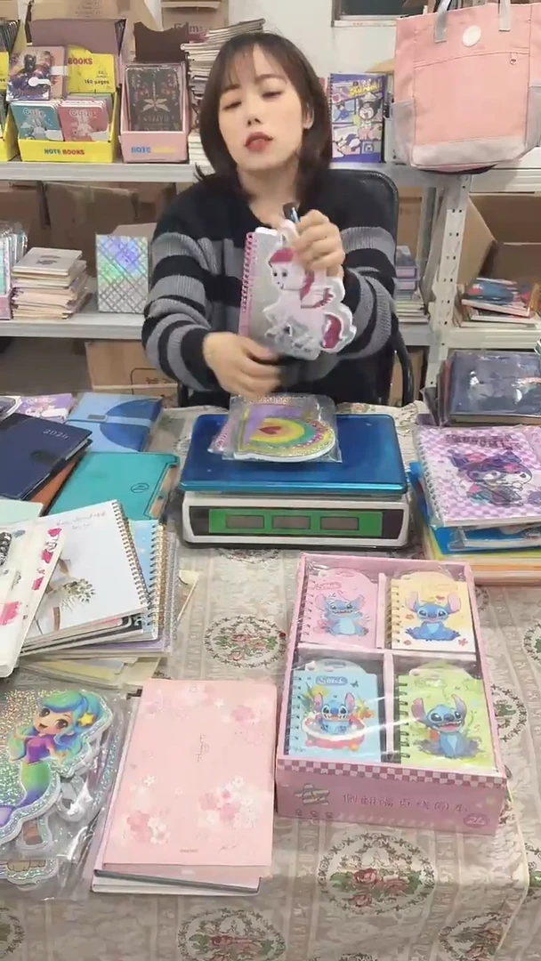 三丽鸥趣味熊猫本子