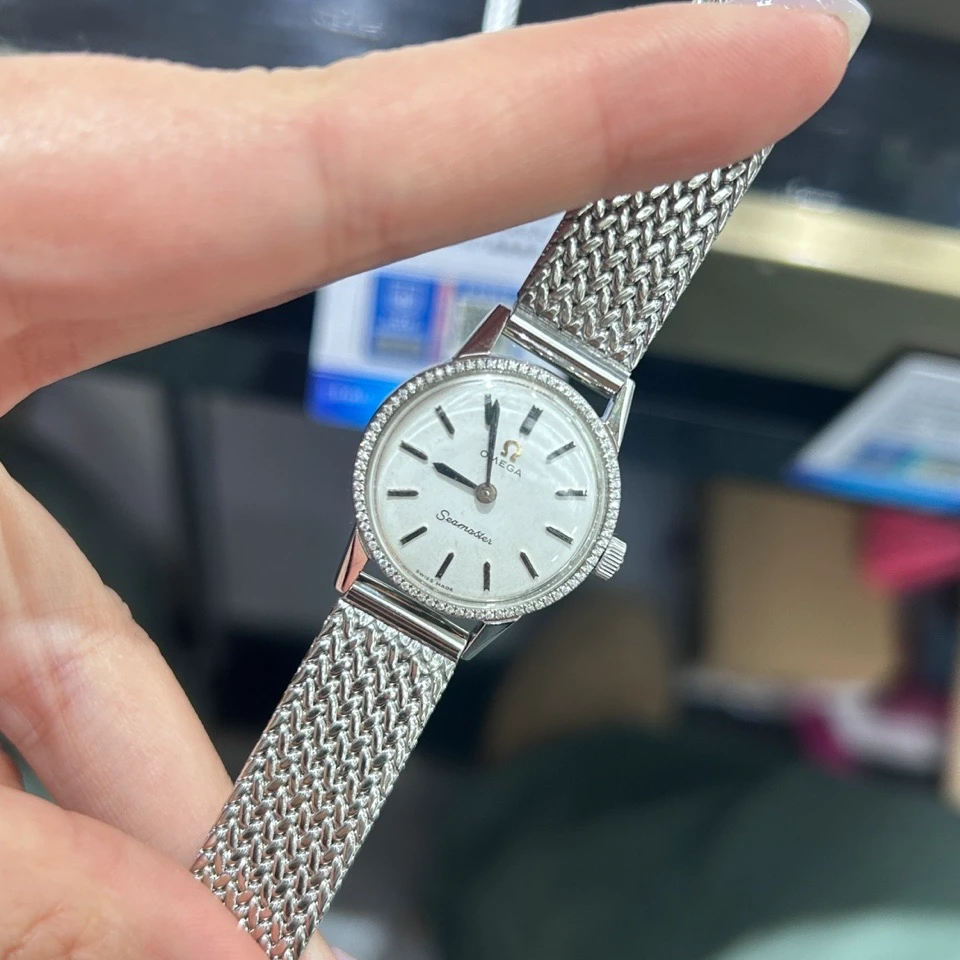 95新 Omega/欧米茄  手动机械后钻22mm/公价32999/wh9631