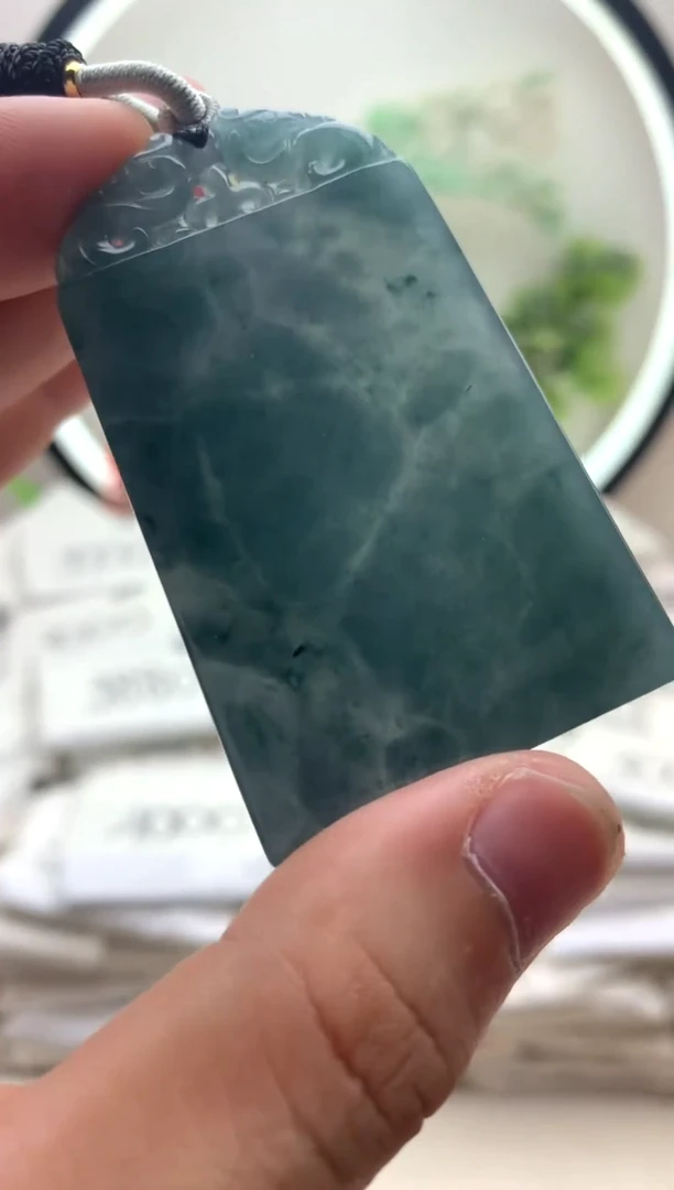 颈饰未镶嵌翡翠无事牌