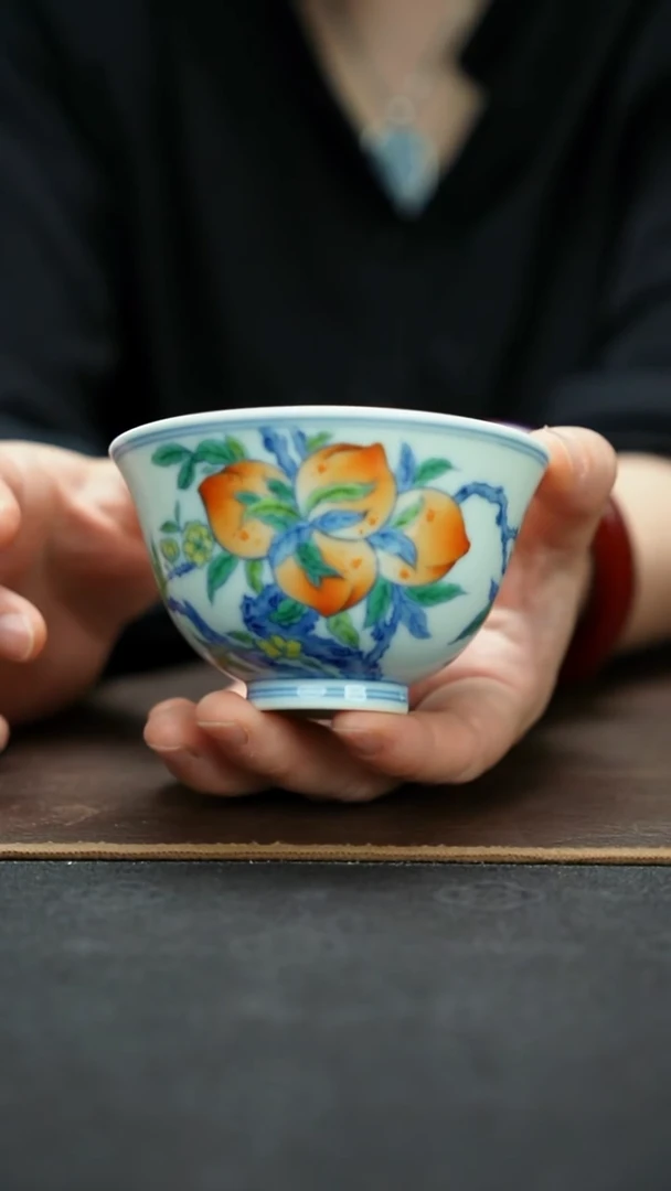 杯景德镇青花斗彩杯