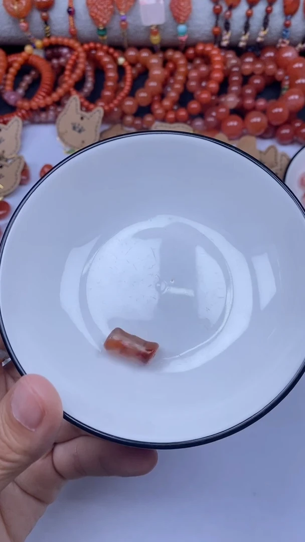 颈饰未镶嵌南红玛瑙雪欣散珠定制diy
