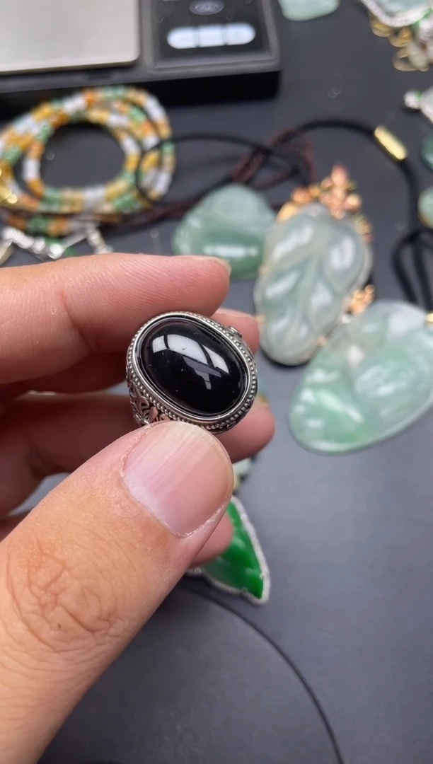 颈饰银S925镶嵌翡翠毅阿珠商品不退不换