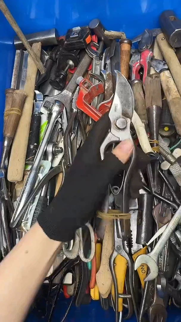 化**可五金工具钳子剪子等35