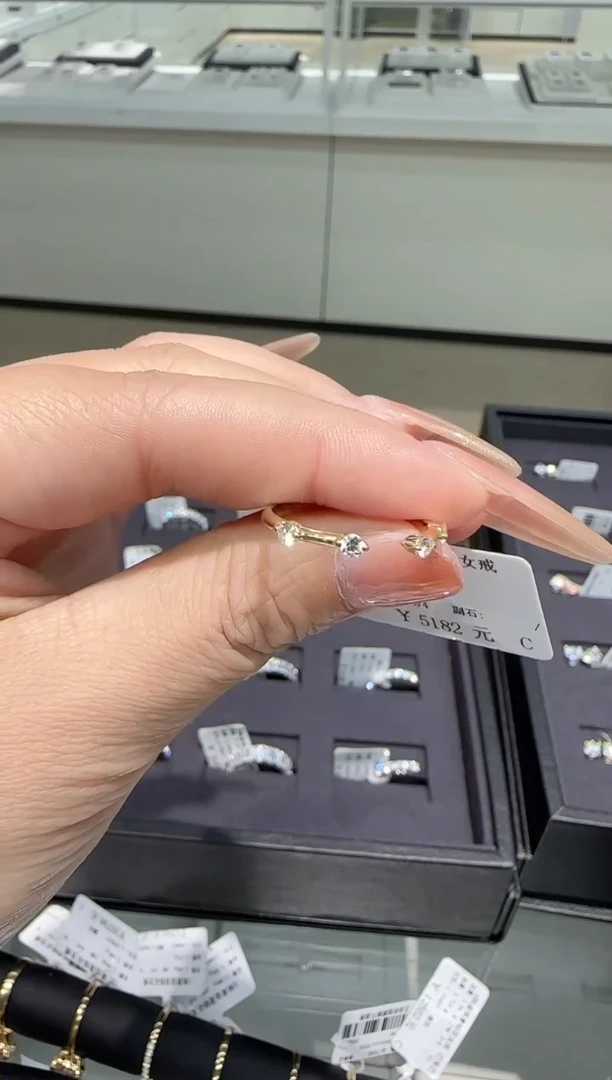 【闪购商品】实验室培育钻石18K金镶嵌排戒0.2ct15#