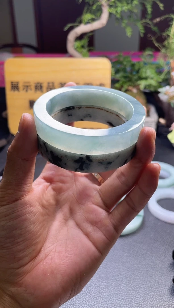 定制翡翠手镯未镶嵌小**儿发一件
