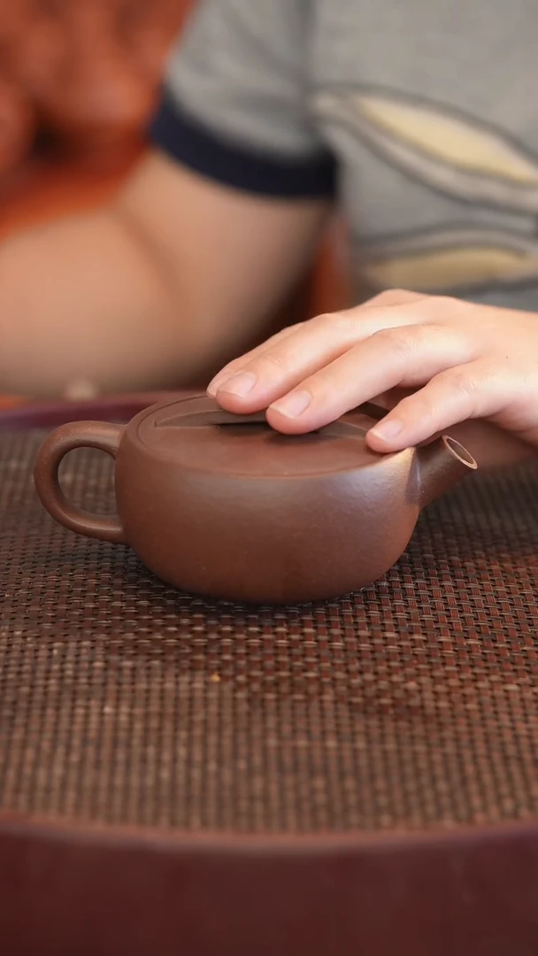 茶壶紫砂原矿手工制作   18目紫   一片瓦180cc