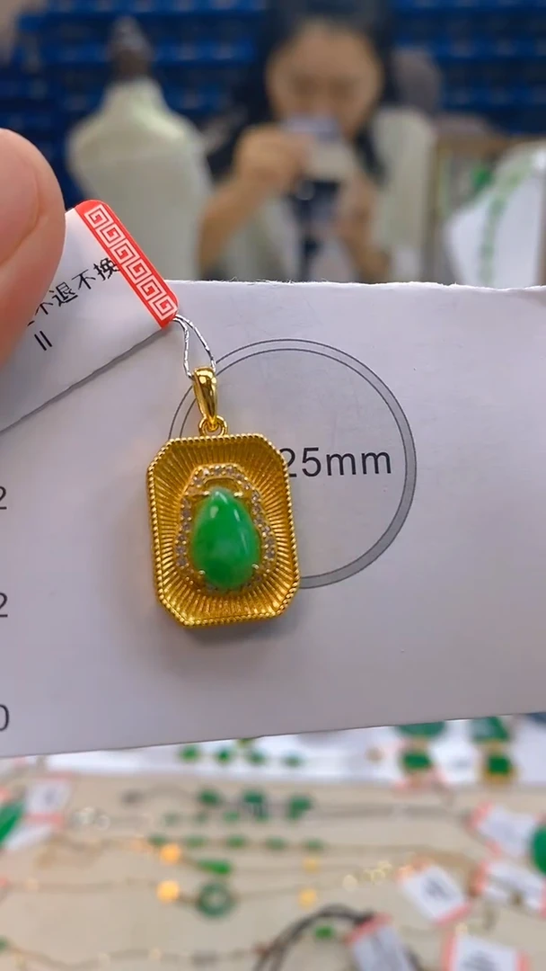 颈饰未镶嵌翡翠新号开播 全场乱卖