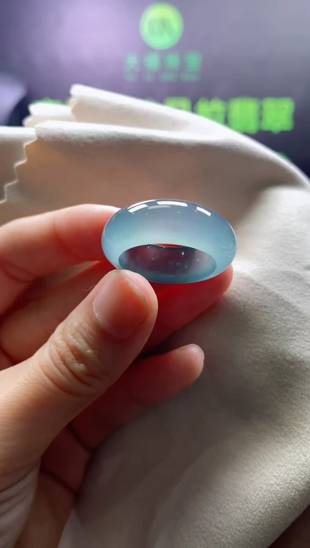 颈饰未镶嵌翡翠小*锤1071098475