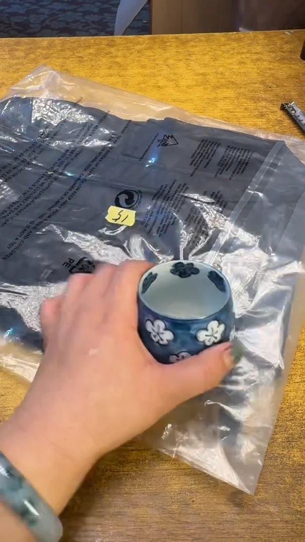 瓷器瓷器瓷器瑕疵15黑