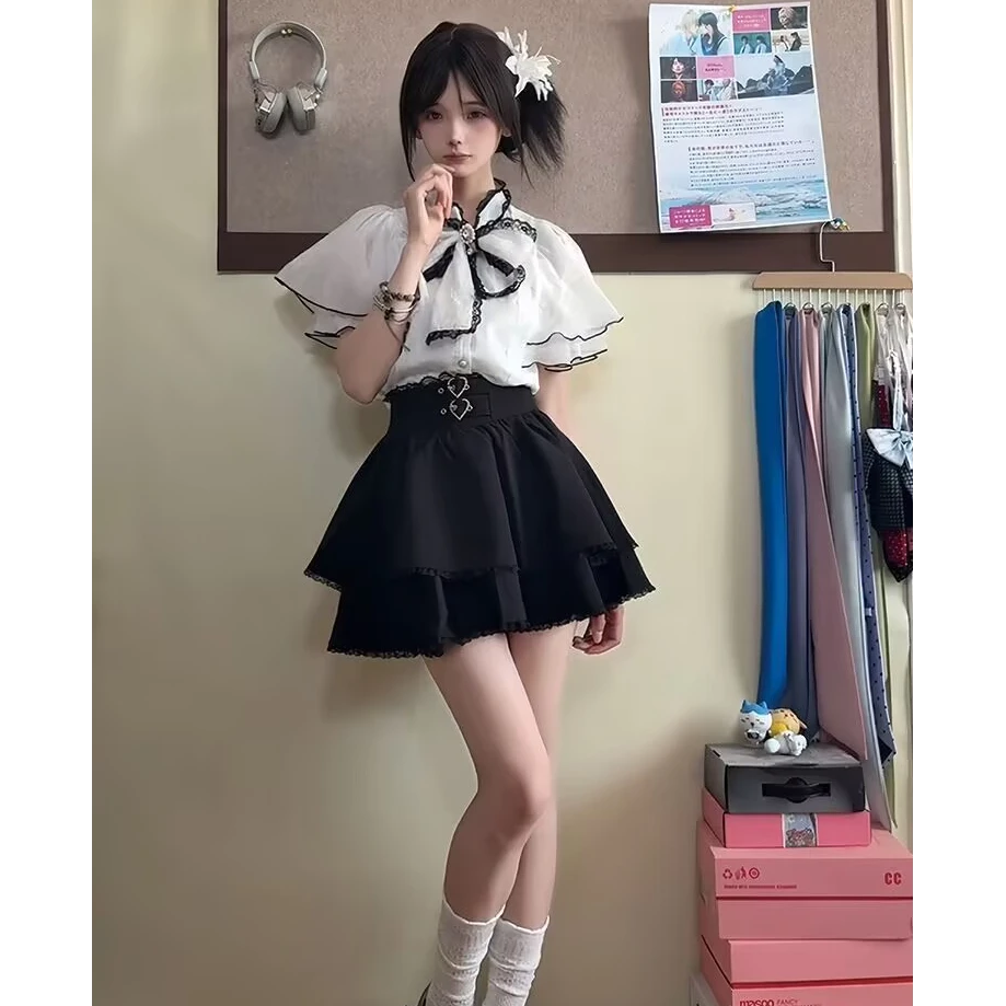 暗黑系荷叶边衬衫日系蕾丝拼接小飞袖蝴蝶结上衣爱心扣蛋糕裙套装