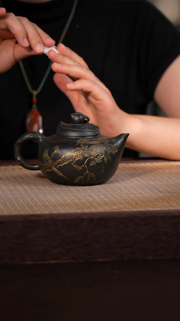 茶壶紫砂九龄君子兰 300cc
