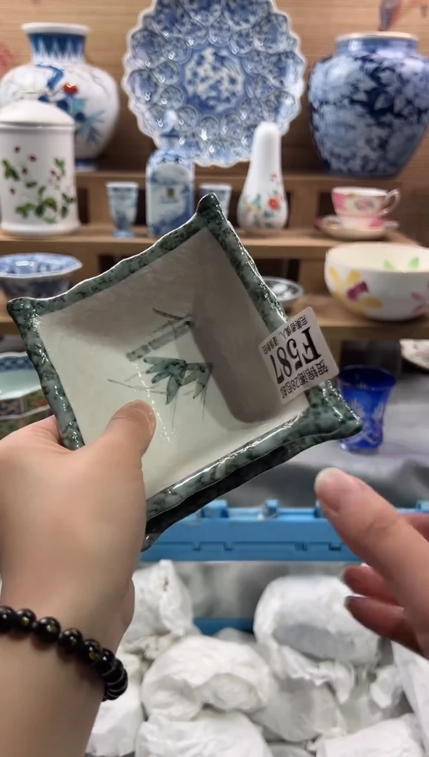 【闪购商品】瓷片当天满28米包邮F587