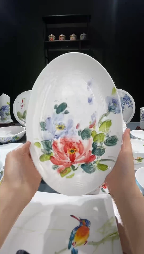 盘景德镇高温釉下彩鱼盘双色牡丹微瑕介意勿拍