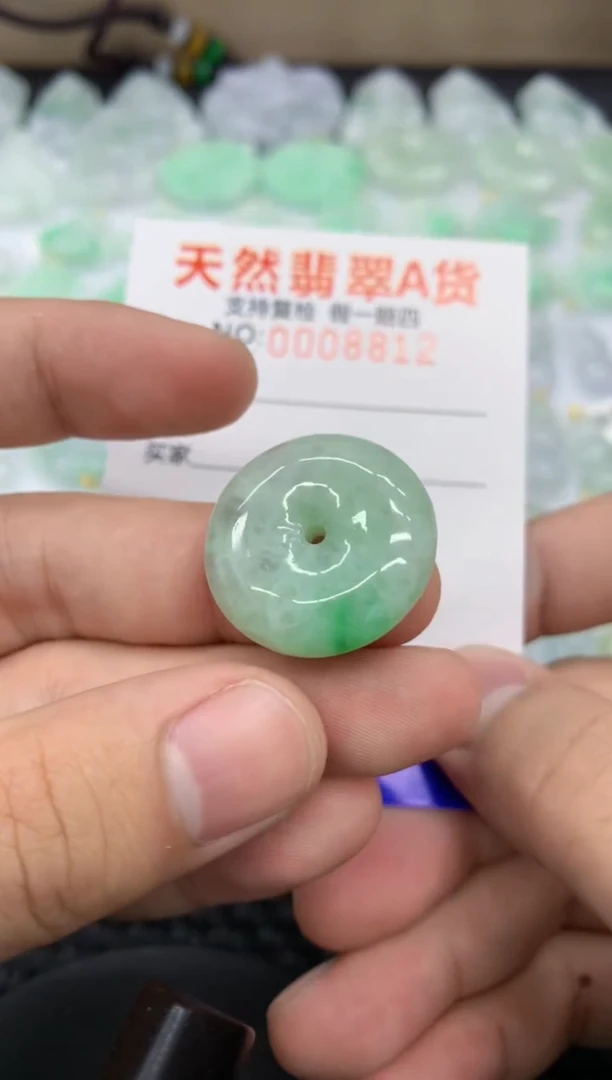 【闪购商品】翡翠颈饰未镶嵌11111111111