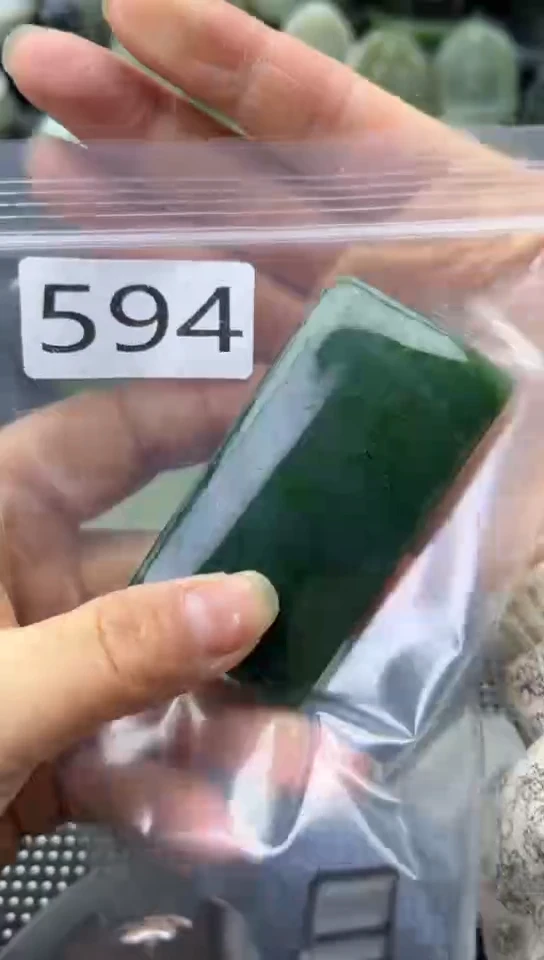 未镶嵌和田玉珠宝半成品牌子