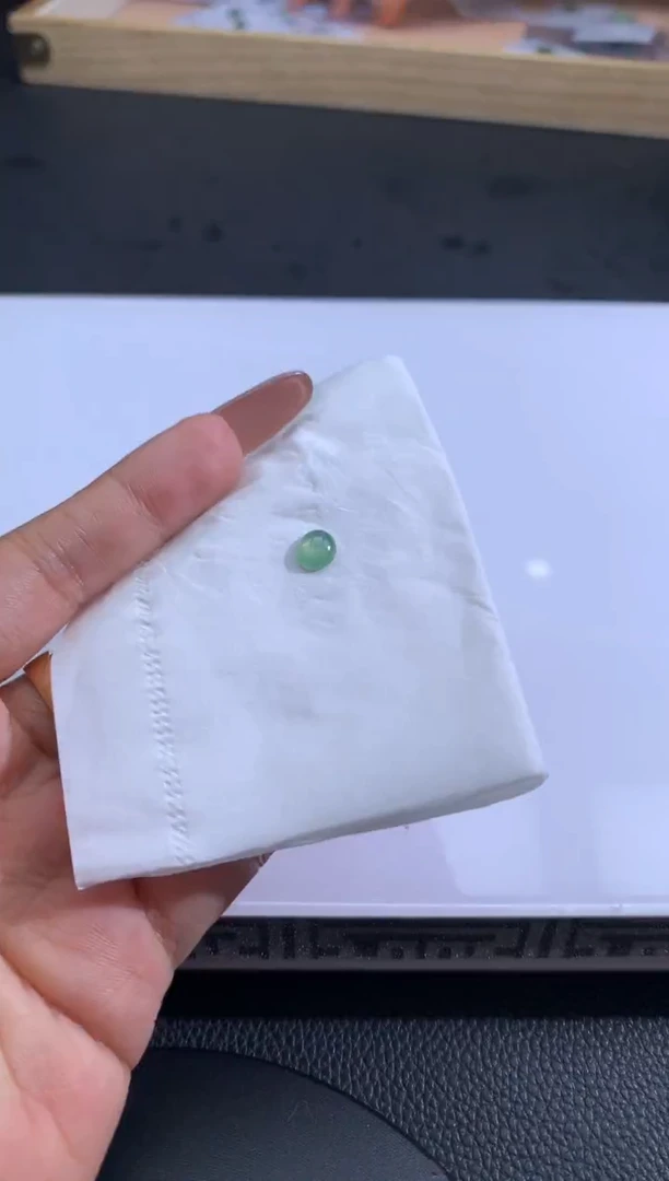 【闪购商品】定制翡翠未镶嵌翡翠
