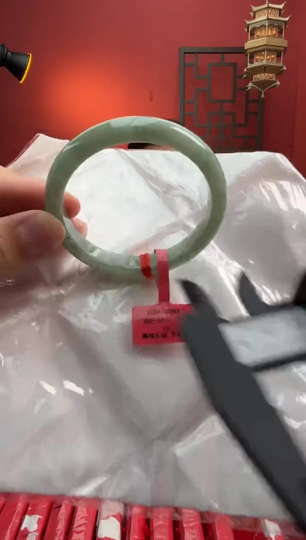 未镶嵌手镯翡翠翡翠手镯2