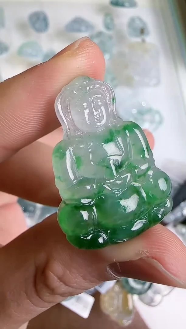 【闪购商品】翡翠吊坠(不含链)未镶嵌··