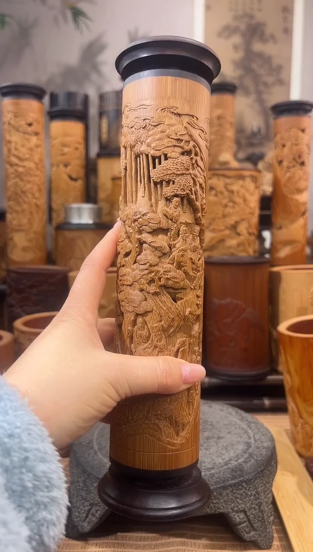 益*堂松荫雅集香筒一只